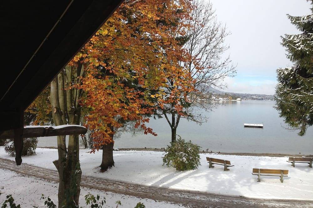 Entire apartment, Small apartment for a maximum of 2 people in a unique location directly on the lake in Rottach-Egern, Bavarian Alps