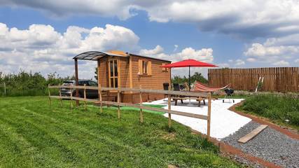 Gîte pour 3 personnes, avec jardin à Vergezac
