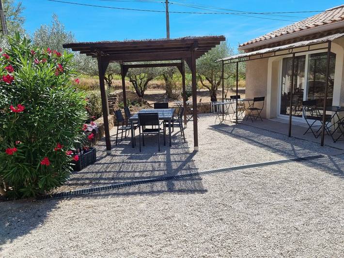 Chambre d’hôte pour 3 personnes, avec jardin, animaux acceptés dans la Drôme - 3