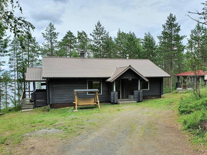 Ferienhaus für 5 Personen, mit Terrasse und Sauna sowie Seeblick und Ausblick