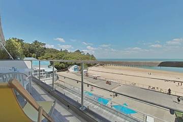Gîte pour 4 personnes, avec balcon dans Plage des Dames