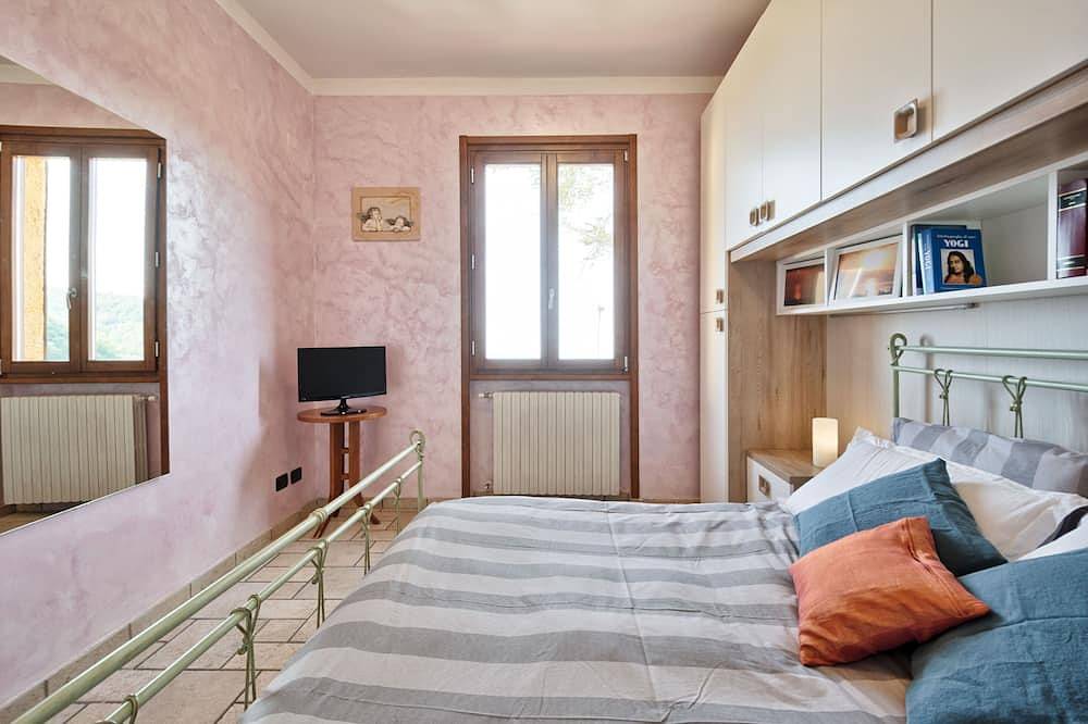Ariadne House - on the hills of Salò in Salò, Garda Bergen