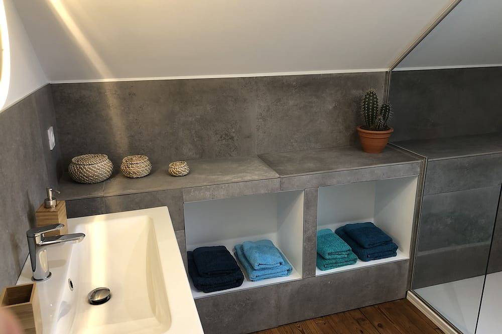 Casa tranquila con jardín. in Périgueux, Périgord Blanc