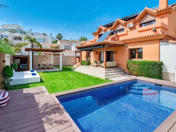 Chalet para 8 personas, con Balcón además de Terraza y Jardín en Provincia de Málaga - 3