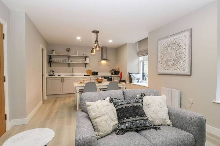 Log cabin for 4 people, with garden in Kendal