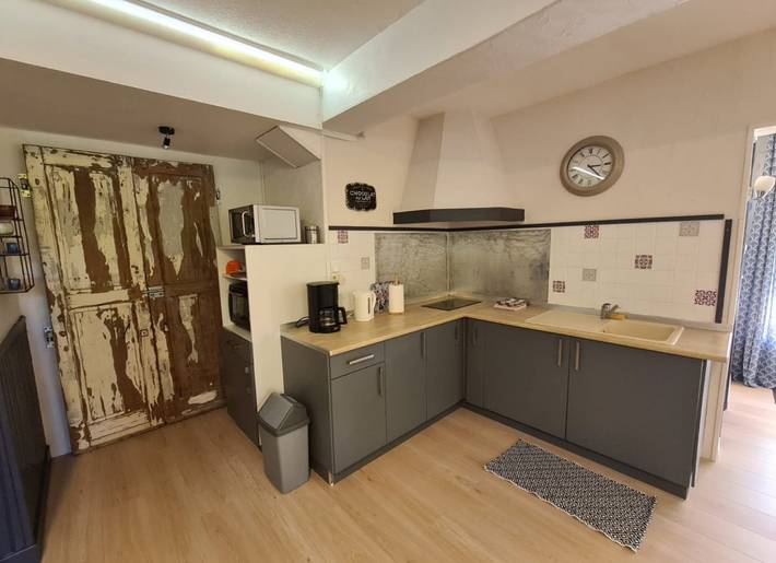 Gîte pour 4 personnes, avec piscine ainsi que terrasse et jardin à Vitrac - 4