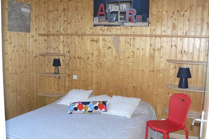 Location de vacances pour 12 personnes, avec terrasse ainsi que jardin et jacuzzi, animaux acceptés à Saint-Martin-des-Champs (Avranches) - 3