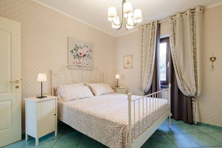 Villa in historic center with large garden, parking, air conditioning and WiFi in Ravello, Sorrento Coast
