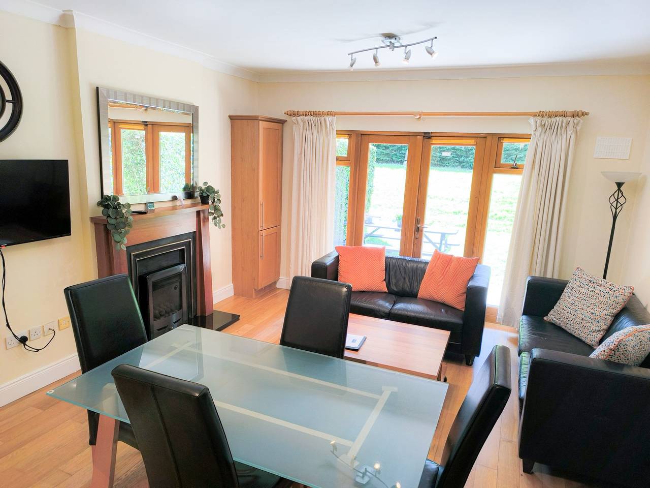 Apartamento entero, Heyward Mews Hh No 5 (Sleeps 5) in Fingal