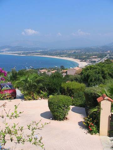Gîte pour 2 personnes, avec terrasse dans Porticcio