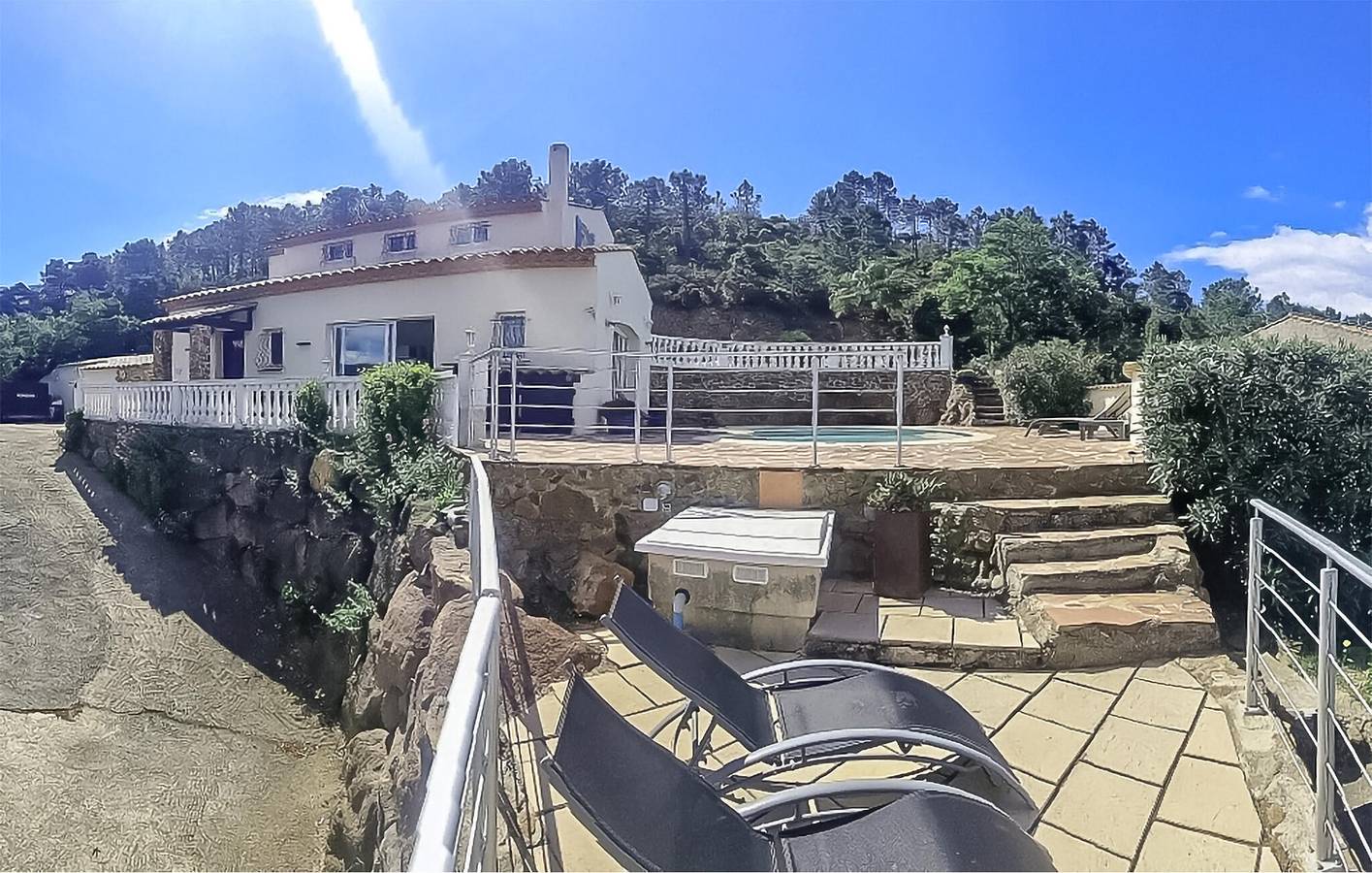 Apartment mit Meerblick, AC, Parkplatz, Terrasse, Pool und Internet in Anthéor, Saint-Raphaël