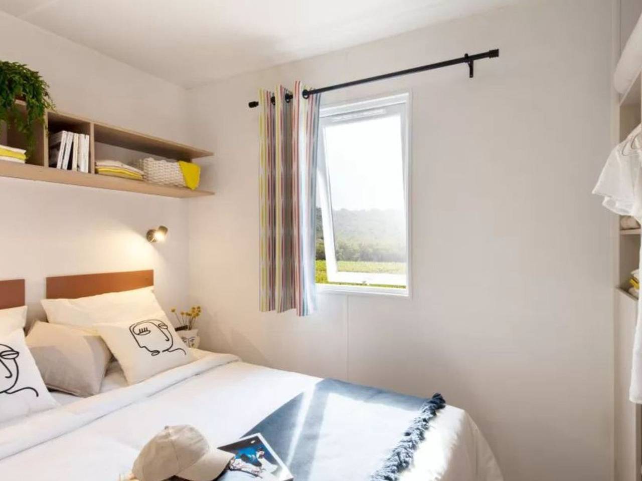 Mobilheim mit Terrasse - 4 Pers. in Visan, Enclave de Valreas