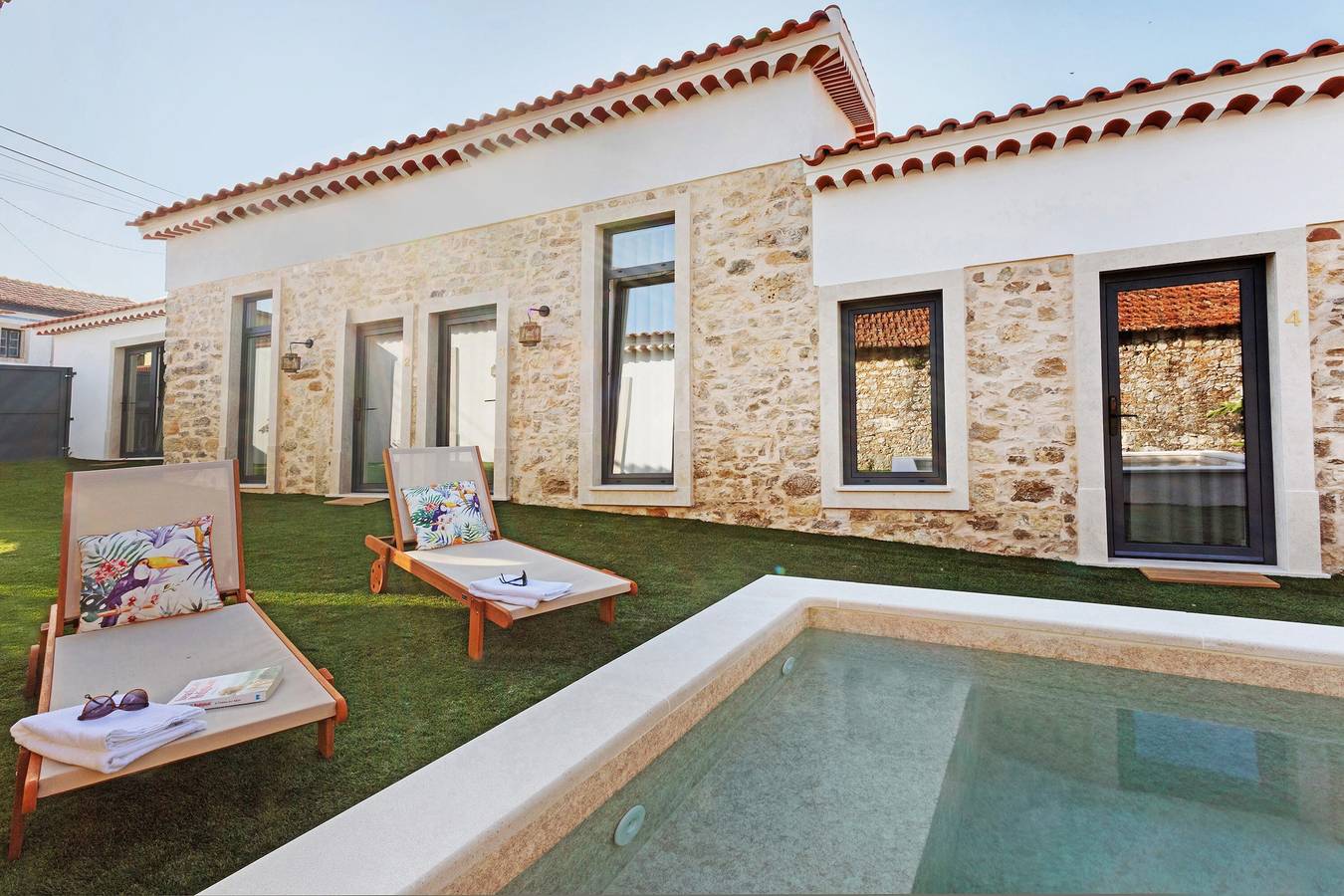 Ganzes Studio, Vila Santa Luzia 6 mit Gemeinschaftspool, Wlan und Klimaanlage in Fátima, Santarém Distrikt