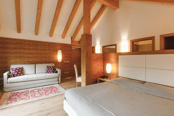 Hôtel, avec Balcon et Jacuzzi ainsi que Terrasse et Jardin à San Martino di Castrozza - 3