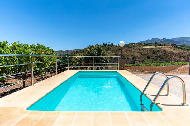 Casa rural para 4 personas, con terraza y jardín en Vega de San Mateo - 3