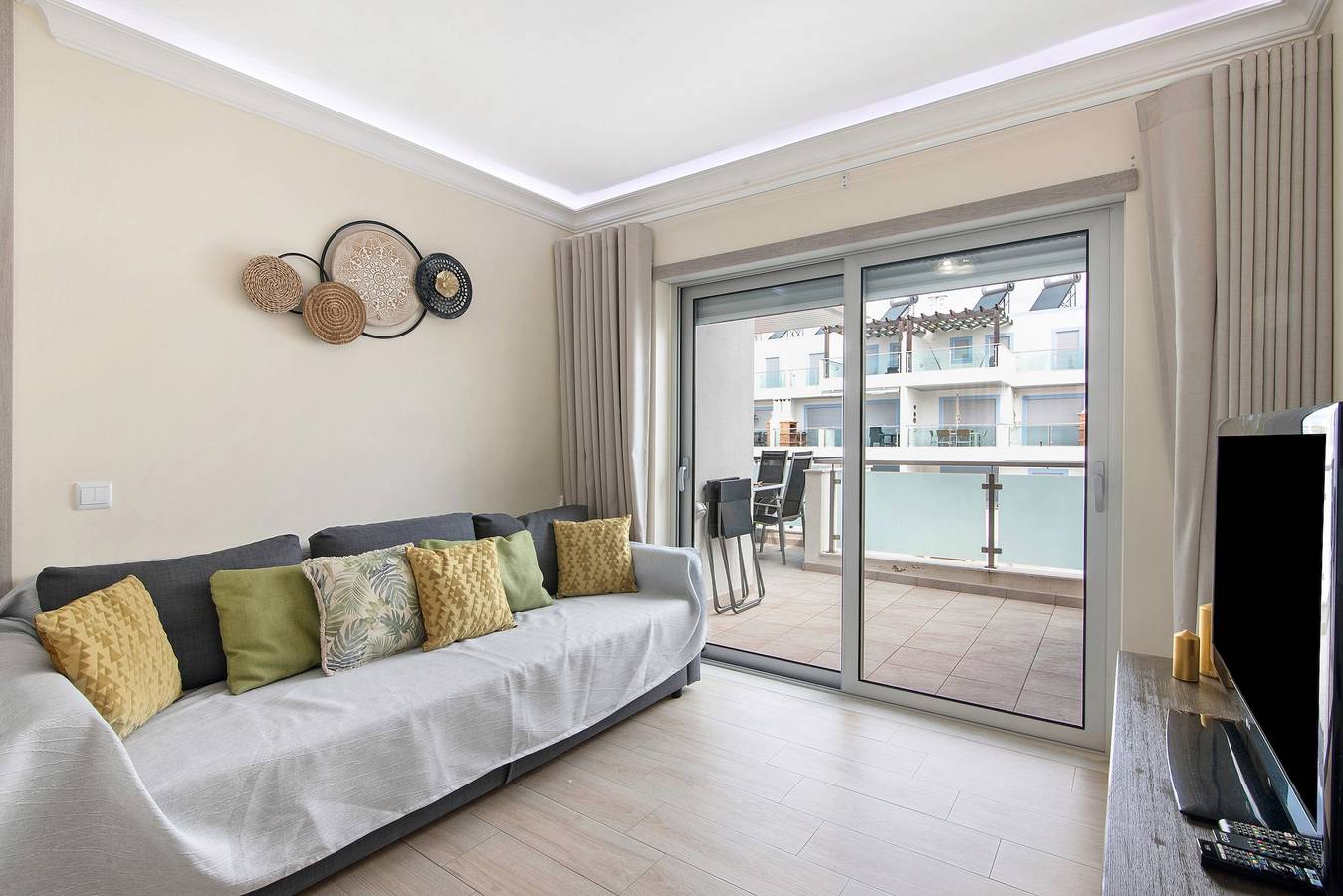 Apartamento inteiro, Apartamento 'Numar Residence Aa' com piscina partilhada, Wi-Fi e ar condicionado in Manta Rota, Ria Formosa