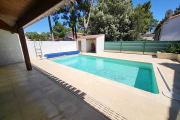 Cottage pour 8 personnes, avec jardin et terrasse dans Zoo La Palmyre