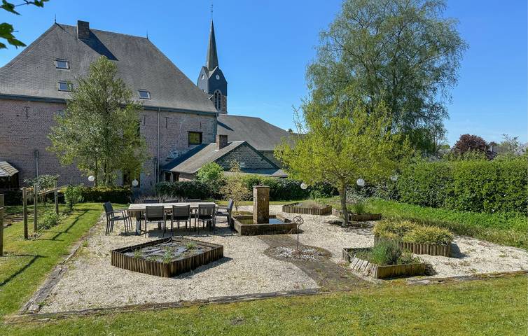 Maison de vacances pour 15 personnes, avec Terrasse ainsi que Jardin et Sauna à Gedinne