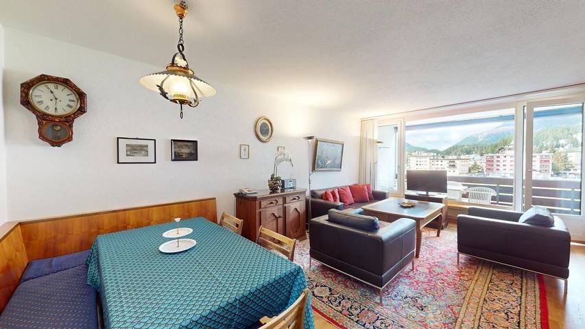 Ferienwohnung für 5 Personen, mit Ausblick und Balkon in St. Moritz