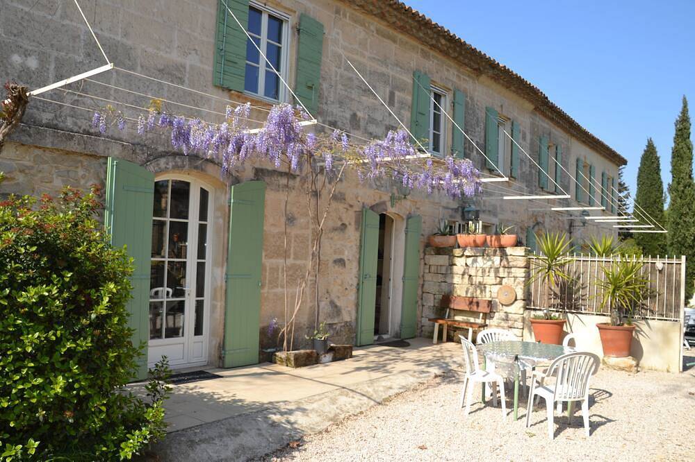 Location De Vacances pour 4 Personnes dans Arles, Parc naturel régional de Camargue