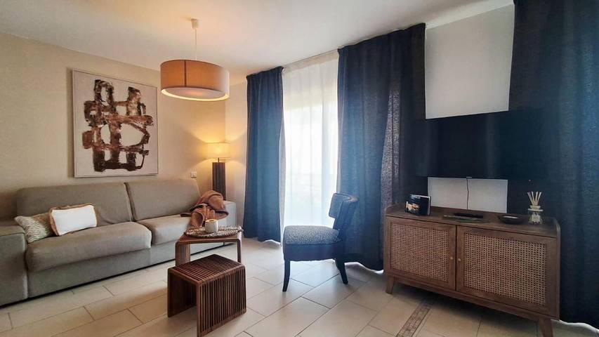 Location de vacances pour 4 personnes, avec vue et balcon, adapté aux familles dans Office De Tourisme De L Ile Rousse - 2