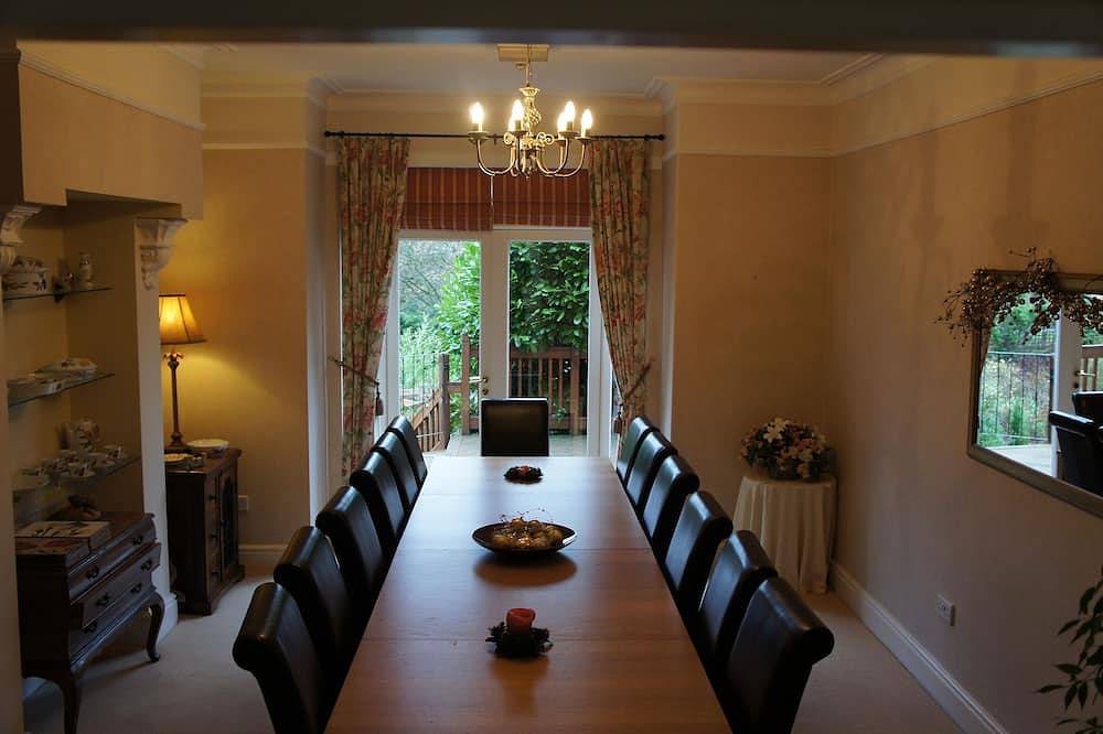 Large Elegant Edwardian Property in an Area of Outstanding Natural Beauty in Church Stretton, Shropshire Hills