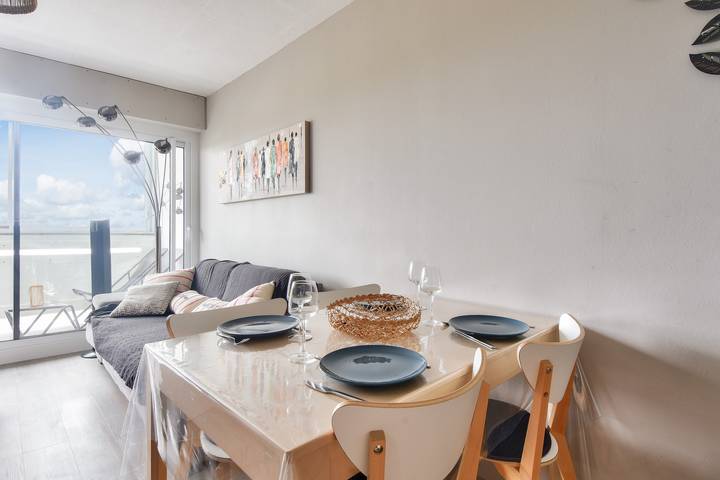 Gîte pour 4 personnes, avec balcon dans Plage des Becs - 2