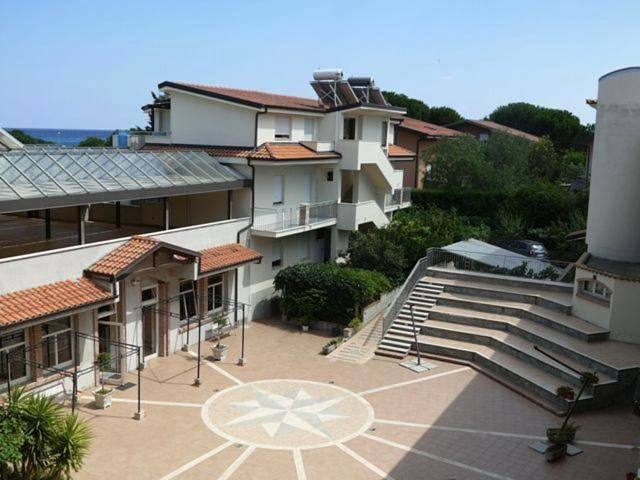 Location de vacances pour 2 personnes, avec vue et terrasse, animaux acceptés dans Marina di Davoli - 2