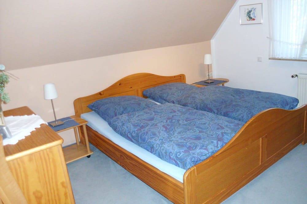 Ganze Wohnung, Wohlfühlen in gepflegter 70 qm Oberwohnung. in Marienhafe, Landkreis Aurich