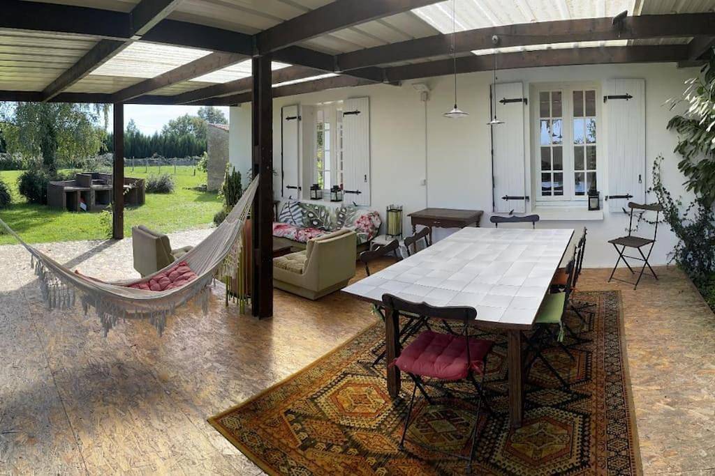 Maison indépendante sur grand terrain clos in Thénezay, Deux-Sèvres