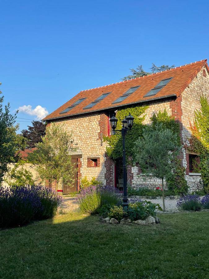 Three-Bedroom House in Muids, Région de Les Andelys