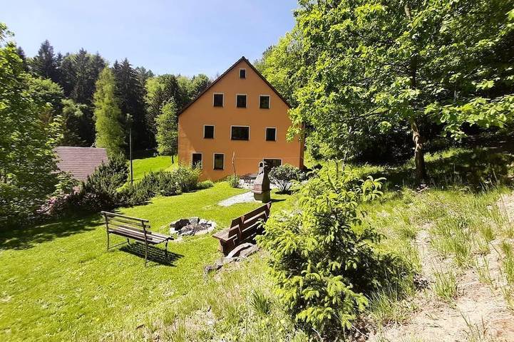 Bed and Breakfast für 8 Personen, mit Garten