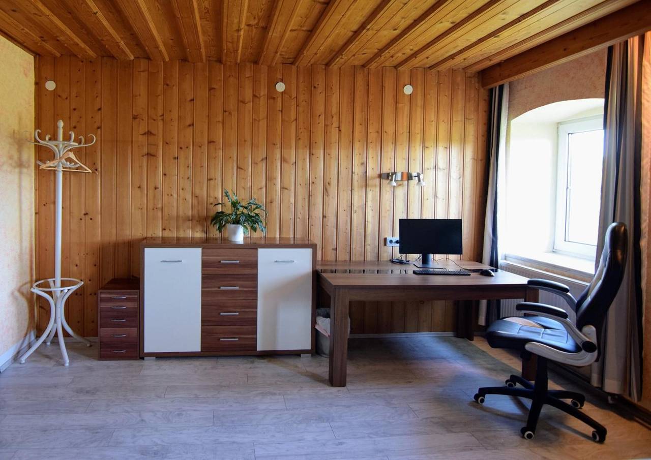 Ganze Wohnung, Apartment „Stilvoll mit Bauernhof“ mit Bergblick, Gemeinschaftsterrasse & Wlan in Sankt Martin-Karlsbach, Mostviertel Region