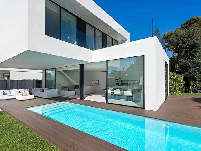 Luxury villa with swimming pool and 100 m from the beach in Playa de Muro, Muro