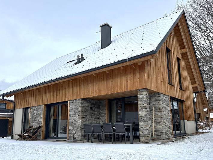 Chalet für 9 Personen, mit Garten und Terrasse sowie Sauna in der Steiermark