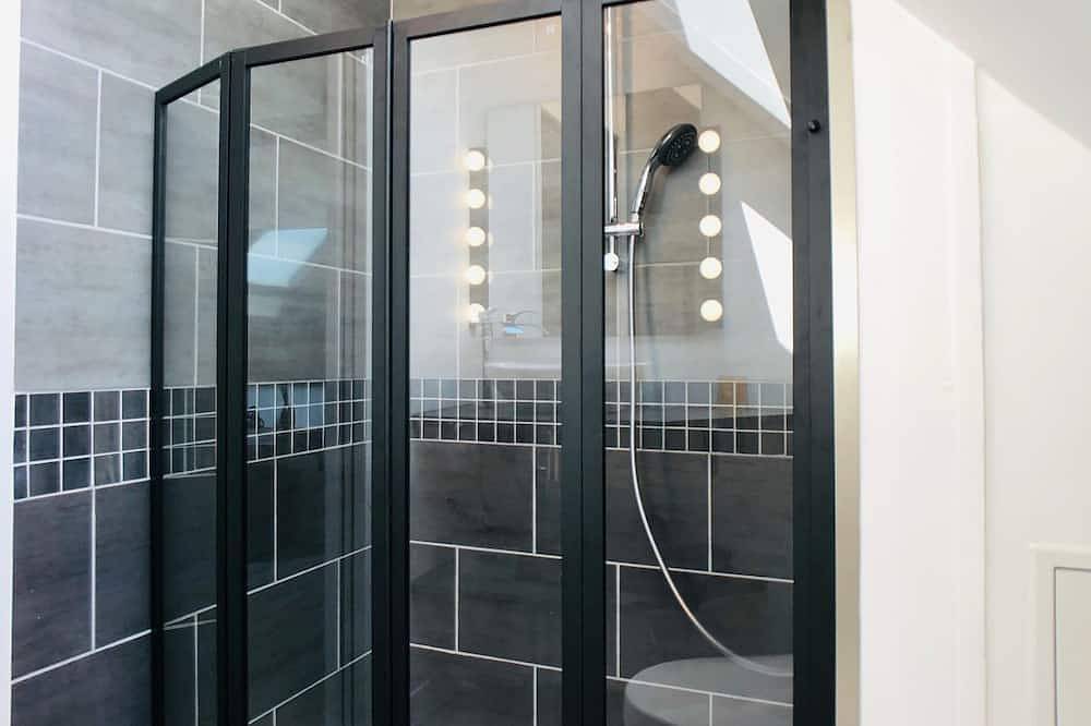 Appartement entier, Suite Cupidon Jade . in Moisenay, Seine-et-Marne