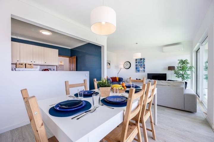 Gîte pour 7 personnes, avec balcon et piscine, adapté aux familles à Sagres - 3