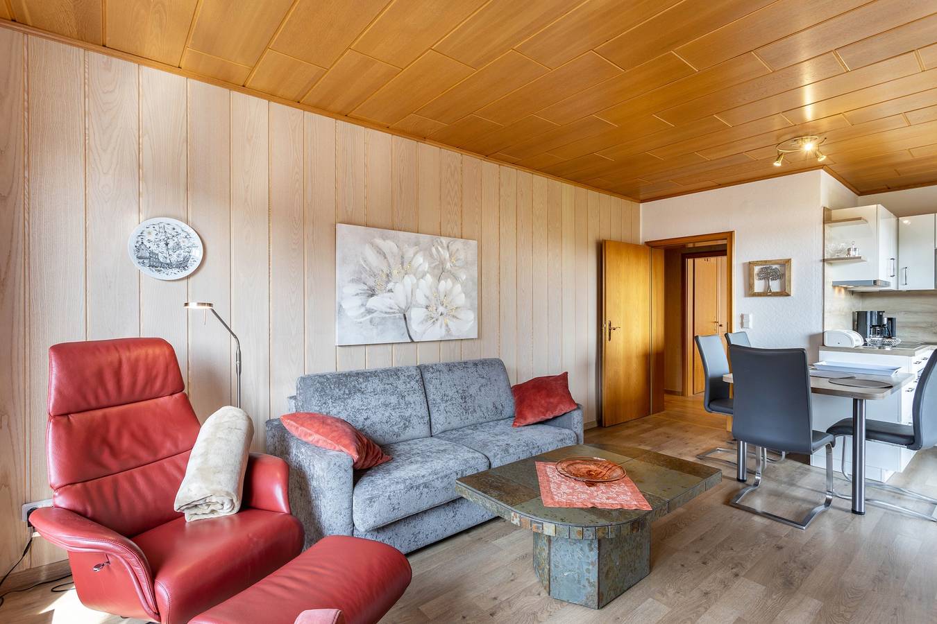 Ganze Wohnung, Haus Schönblick - "Appartment 9" mit Bergblick, Balkon und Wi-Fi in Willingen, die Mittelgebirge