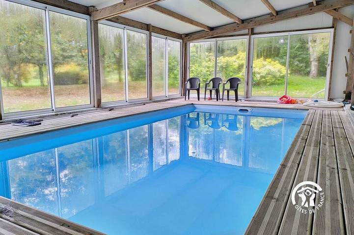 Chambre d’hôte pour 2 personnes, avec piscine dans Mayenne