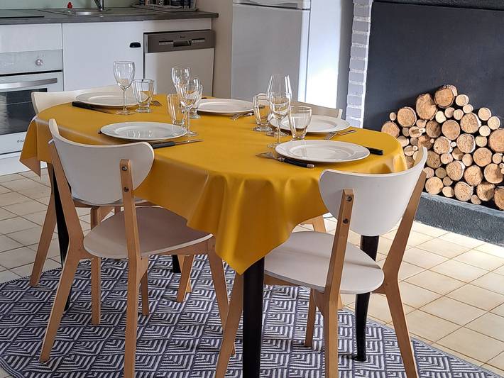 Gîte Charmant en Brière: Proche Guérande, Jardin Privé, 2 Chambres in Saint-Lyphard, Région de Saint-Nazaire