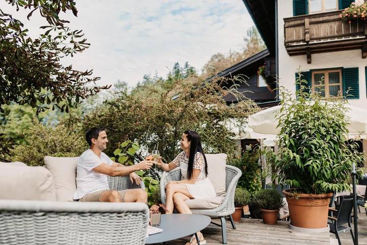 Ferienhaus für 4 Personen, mit Balkon und Terrasse sowie Garten und Pool in Unken