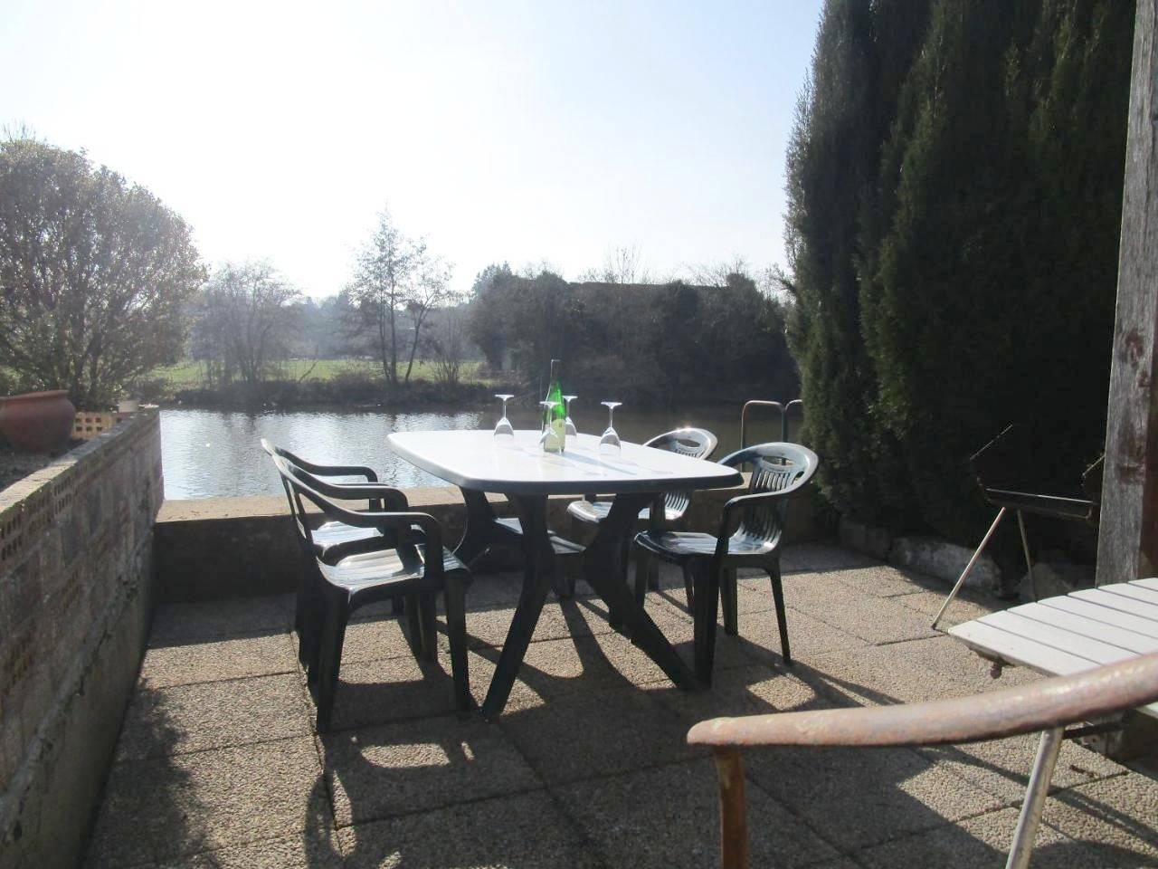 Holiday Home in Fresnay-sur-Sarthe, Sarthe