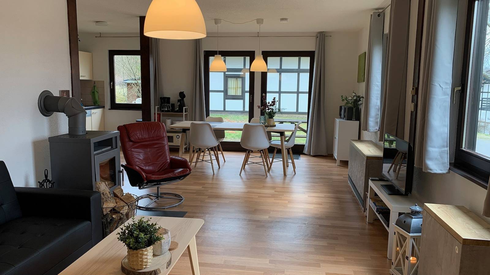 Ganze Ferienwohnung, Ferienwohnung Mimo direkt am Waldrand in Frankenau, Waldecker Land