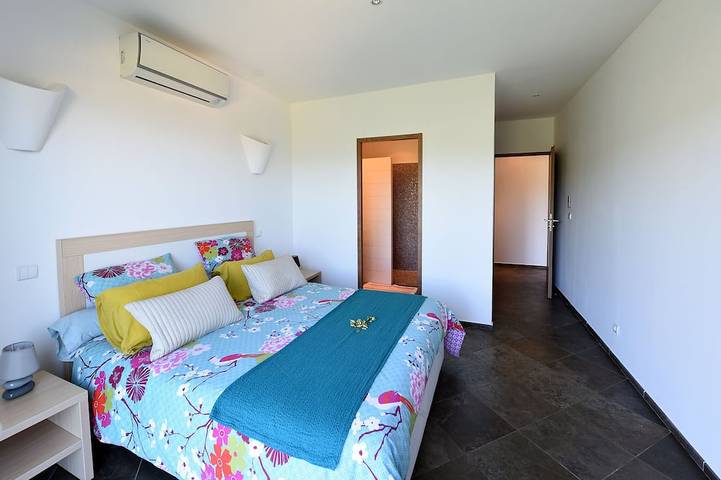 Gîte pour 6 personnes, avec balcon et jardin dans Plage de Tenutella - 2