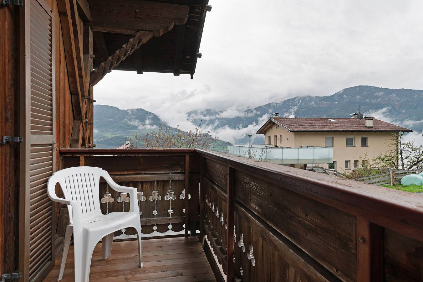 Appartement entier, Appartement "Groß" avec vue sur les montagnes, jardin partagé et Wi-Fi in Velturno, Dolomiti Superski