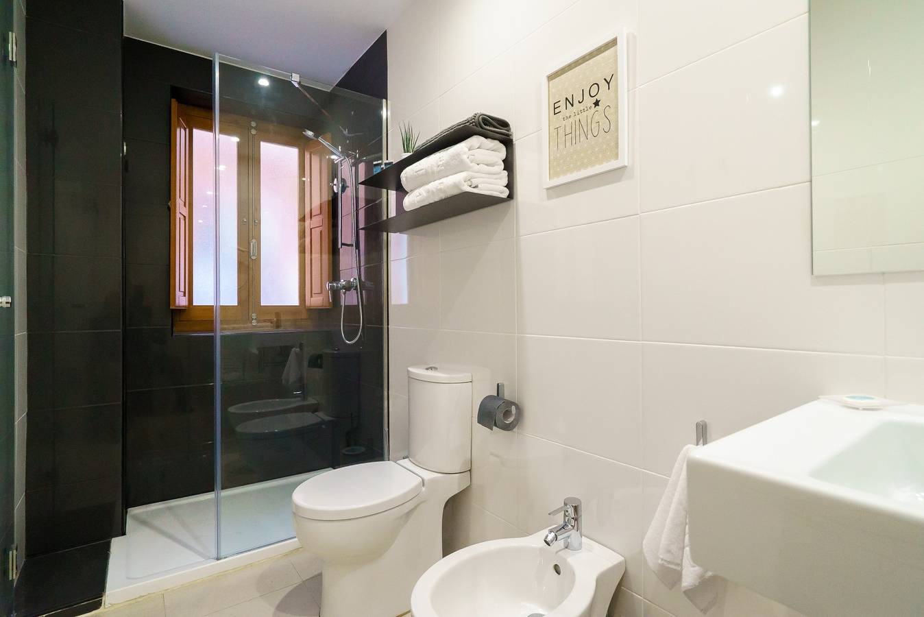 Estudio entero, Estudio para 2 personas con balcón in Valencia City Centre, Valencia