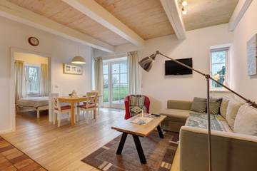 Ferienwohnung 'Haus Mühlenhof 2' mit Privatterrasse, Gemeinschaftsgarten und Wi-Fi
