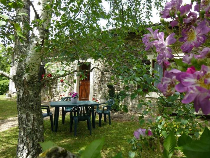 Location de vacances pour 4 personnes, avec Jardin à Blanzay