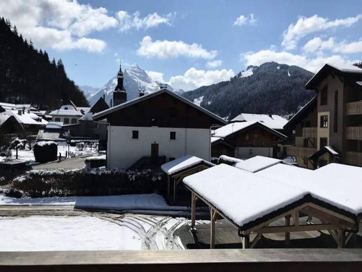 Chalet pour 8 personnes, avec jacuzzi, adapté aux familles à Montriond