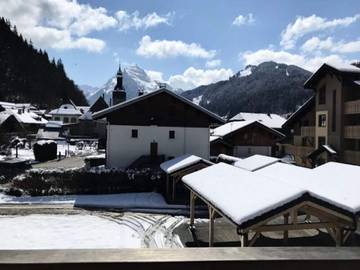 Chalet pour 8 personnes, avec jacuzzi, adapté aux familles à Montriond